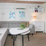 Casa vacanze 4 Person On A In
